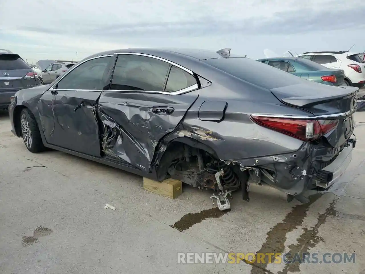 2 Photograph of a damaged car 58AB21B15KU002017 LEXUS ES300 2019