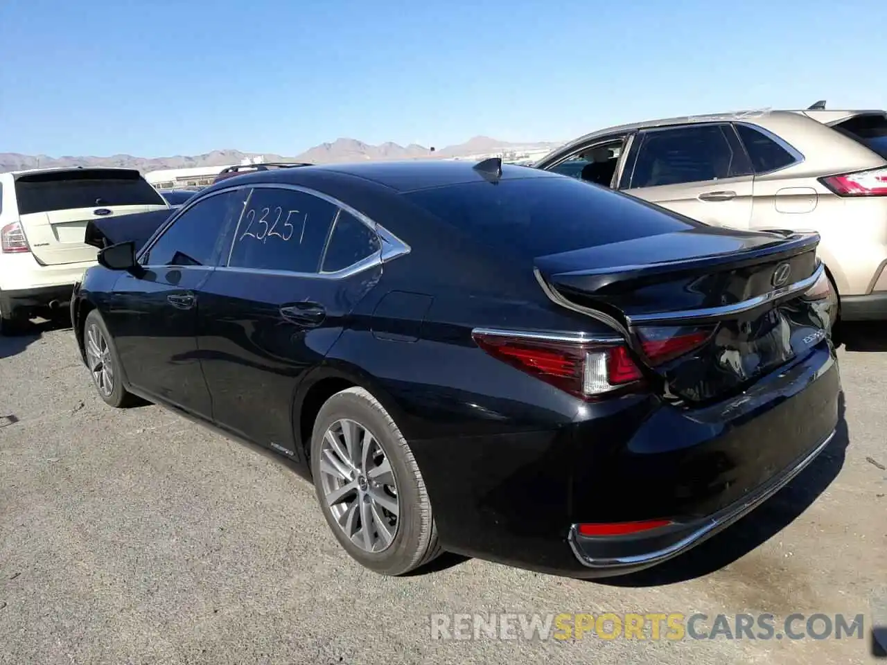 3 Photograph of a damaged car 58AB21B16KU002432 LEXUS ES300 2019