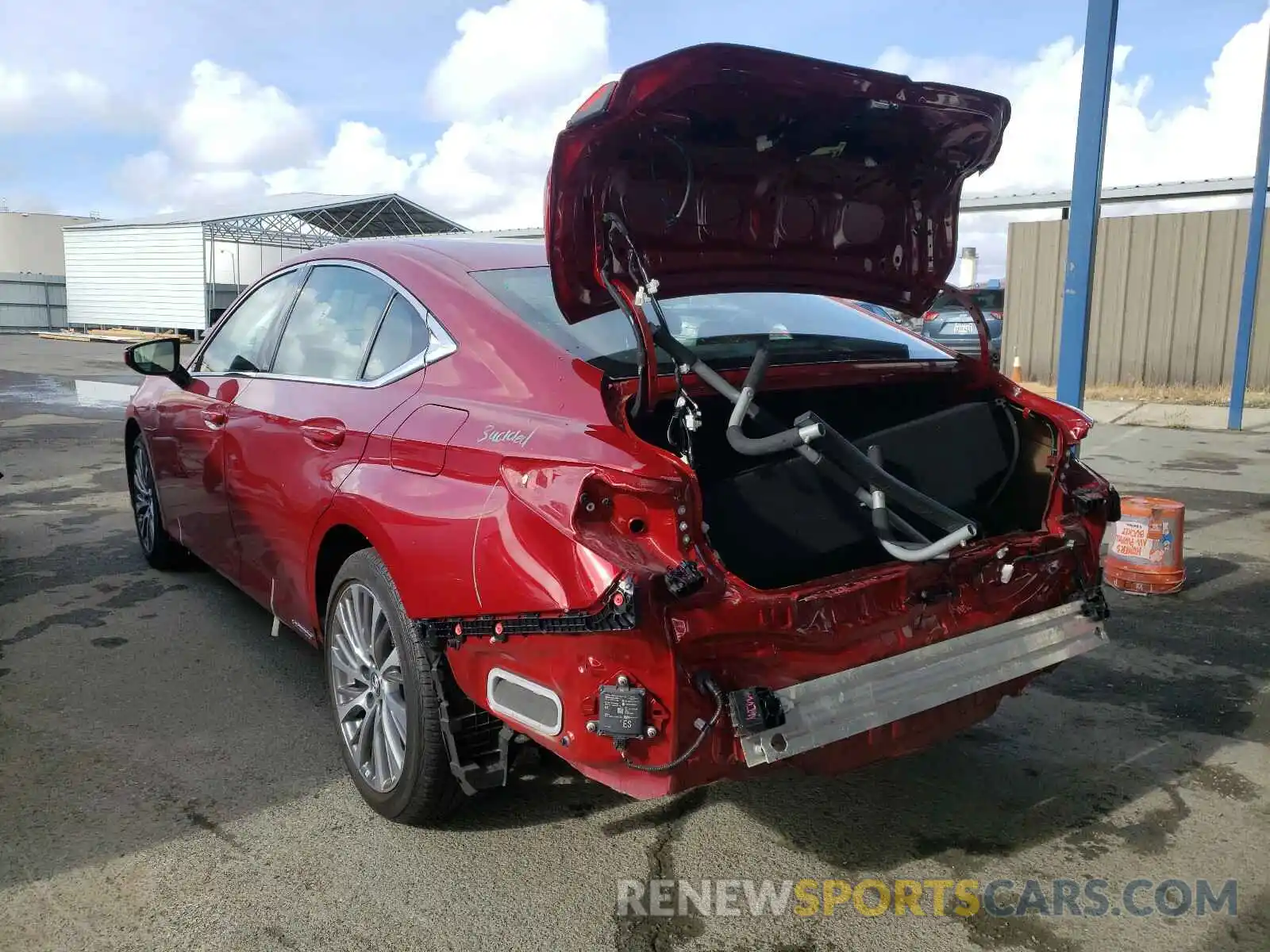 3 Photograph of a damaged car 58AB21B16KU002737 LEXUS ES300 2019