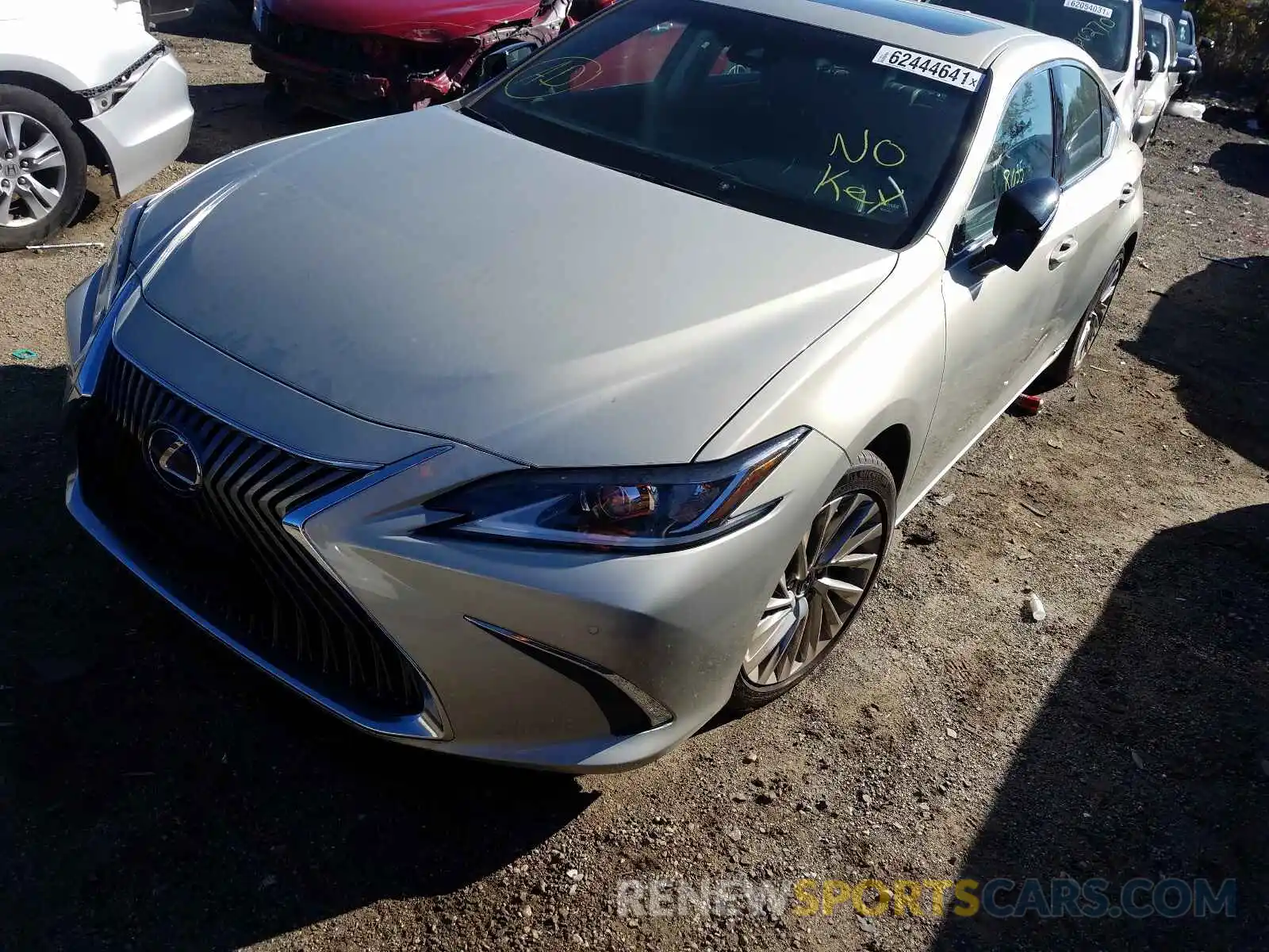 2 Photograph of a damaged car 58AB21B16KU003659 LEXUS ES300 2019