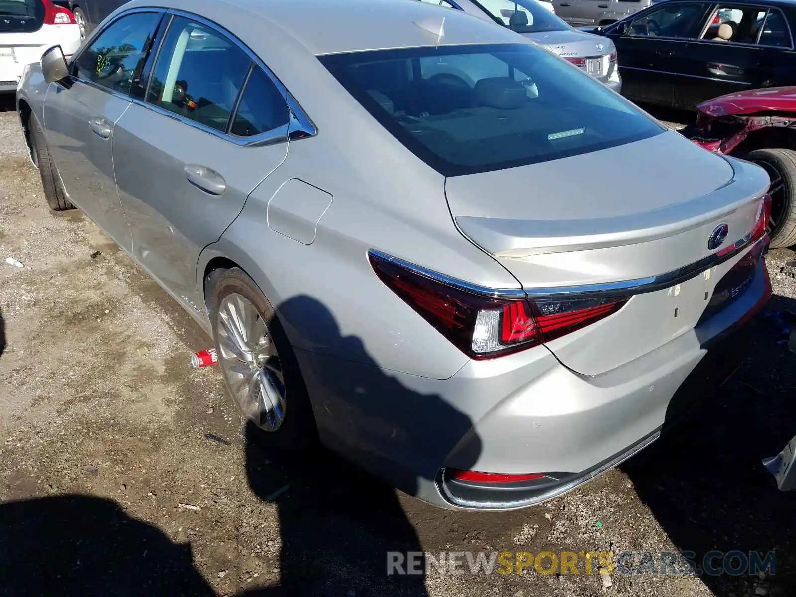 3 Photograph of a damaged car 58AB21B16KU003659 LEXUS ES300 2019