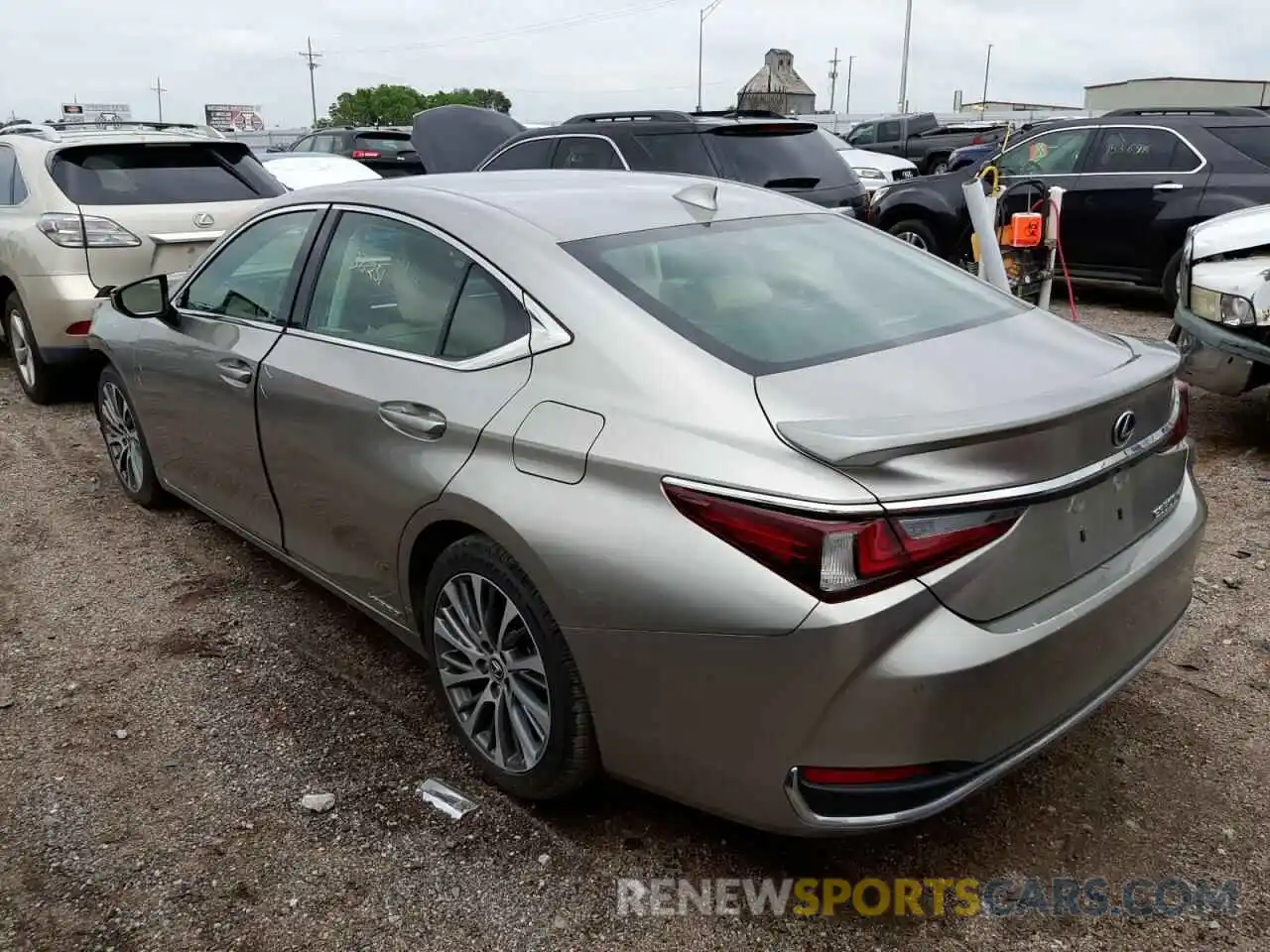 3 Photograph of a damaged car 58AB21B17KU003024 LEXUS ES300 2019