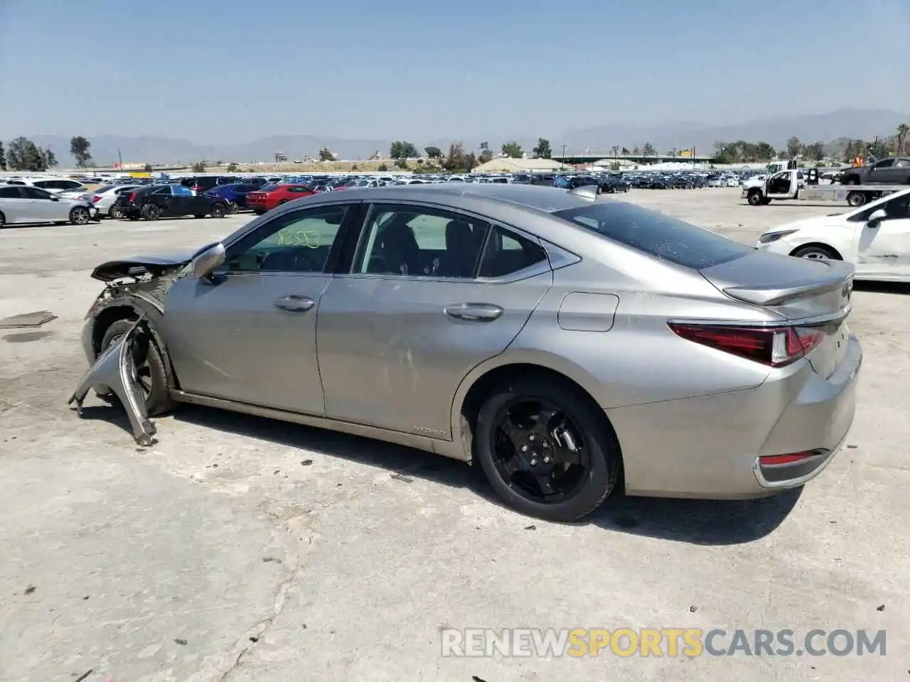 3 Photograph of a damaged car 58AB21B19KU003168 LEXUS ES300 2019