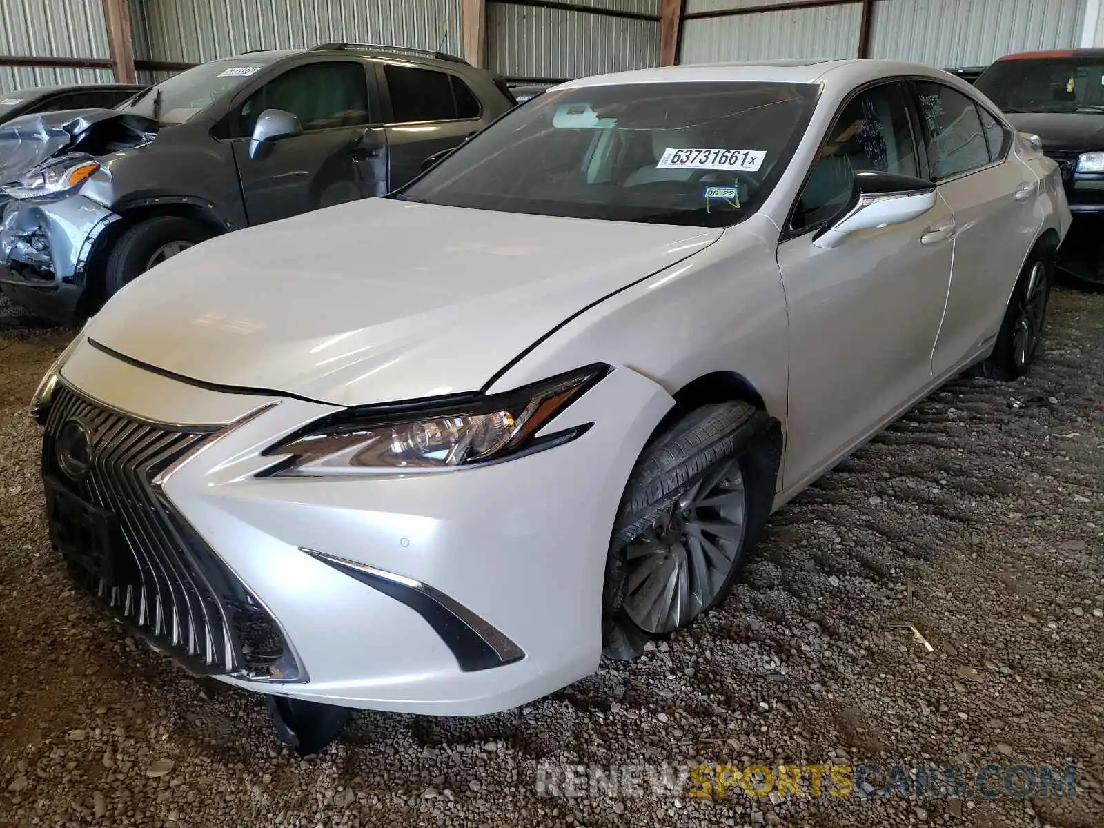 2 Photograph of a damaged car 58AB21B1XKU001669 LEXUS ES300 2019