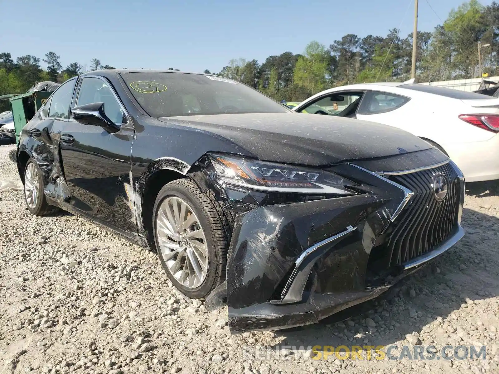 1 Photograph of a damaged car 58AB21B1XKU002630 LEXUS ES300 2019