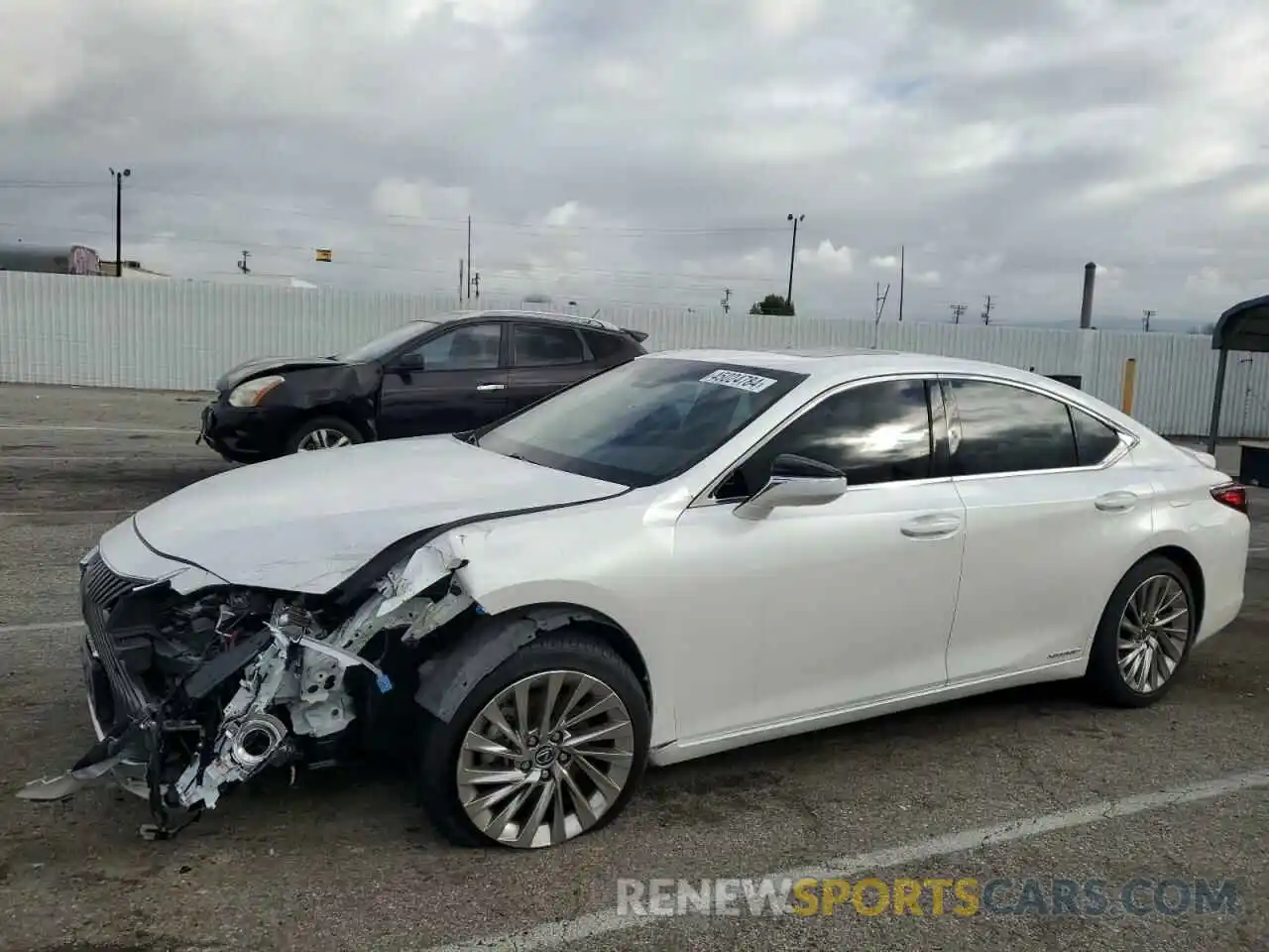 1 Photograph of a damaged car JTHB21B10K2027428 LEXUS ES300 2019