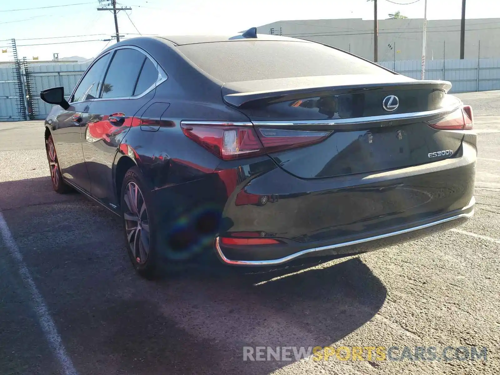 3 Photograph of a damaged car JTHB21B11K2027583 LEXUS ES300 2019