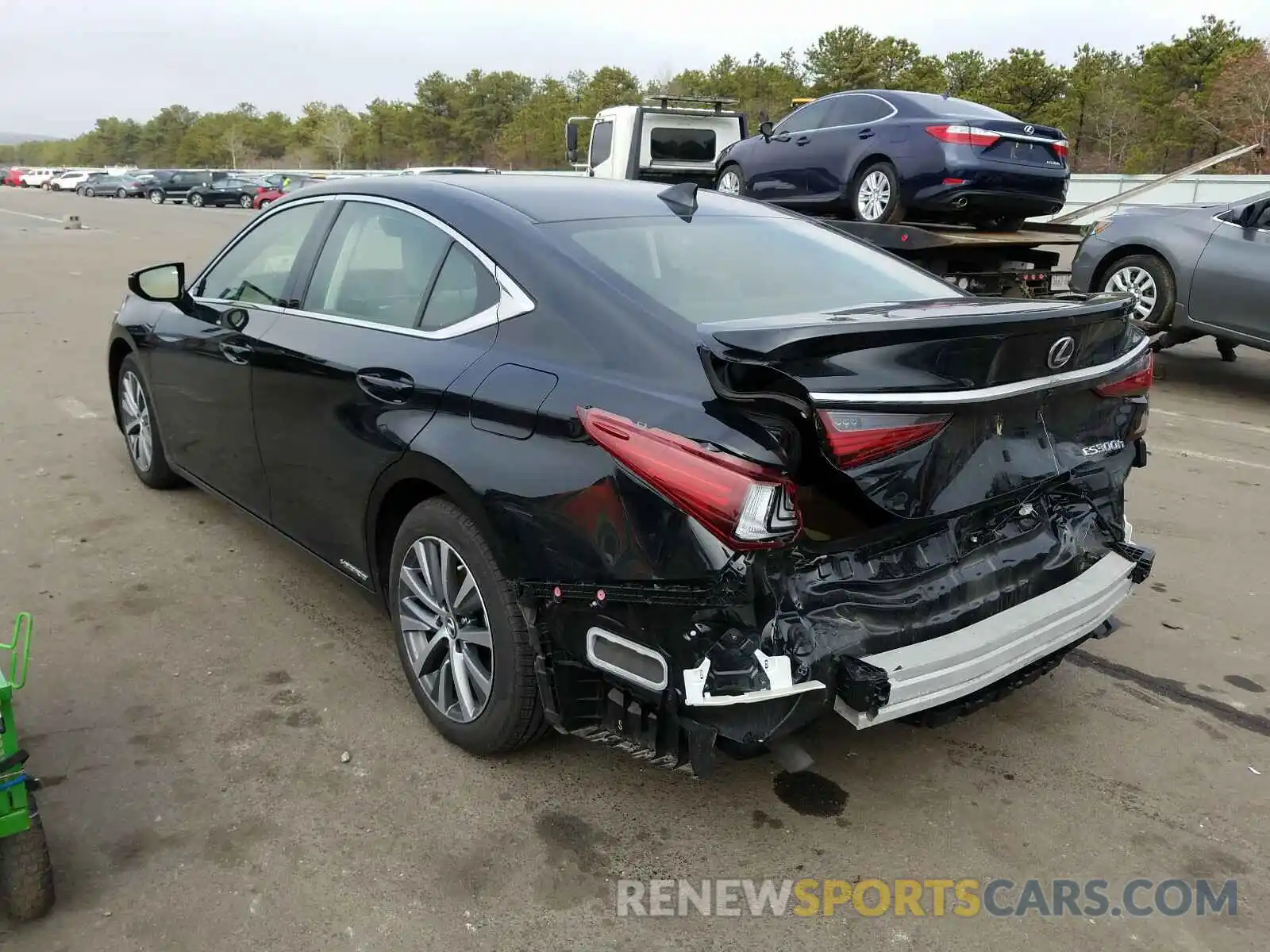 3 Photograph of a damaged car JTHB21B11K2040527 LEXUS ES300 2019