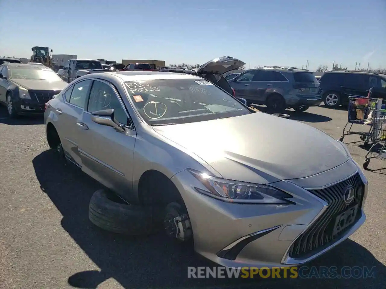 1 Photograph of a damaged car JTHB21B12K2042528 LEXUS ES300 2019