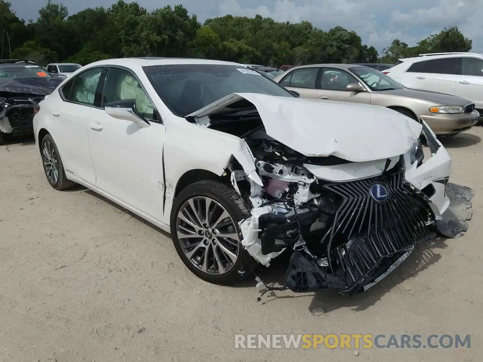 1 Photograph of a damaged car JTHB21B13K2022028 LEXUS ES300 2019