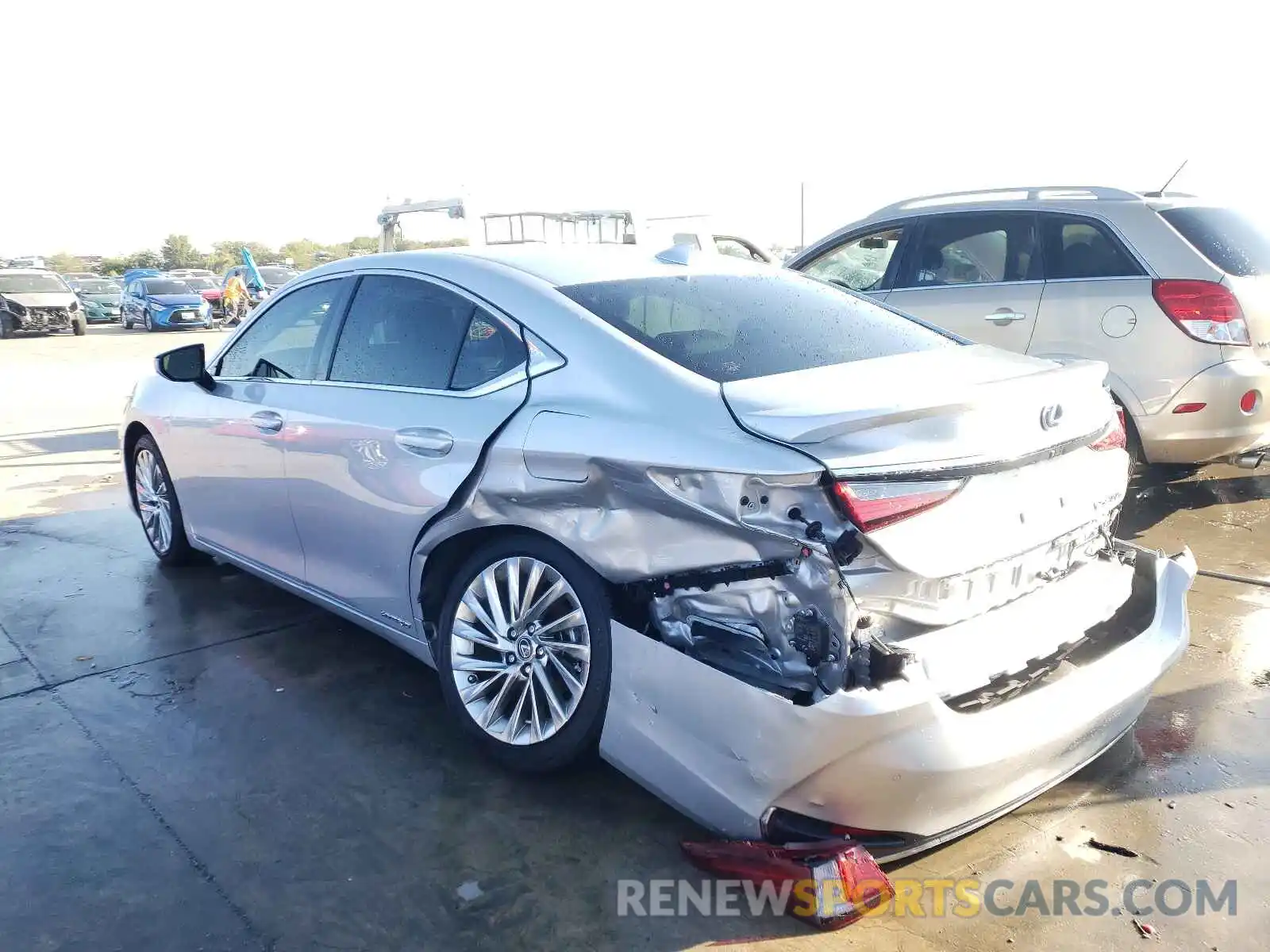 3 Photograph of a damaged car JTHB21B13K2022708 LEXUS ES300 2019