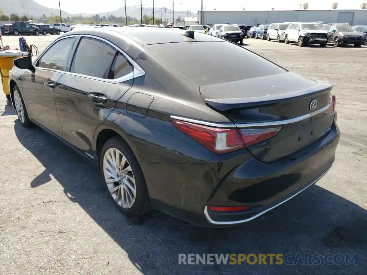 3 Photograph of a damaged car JTHB21B13K2025673 LEXUS ES300 2019