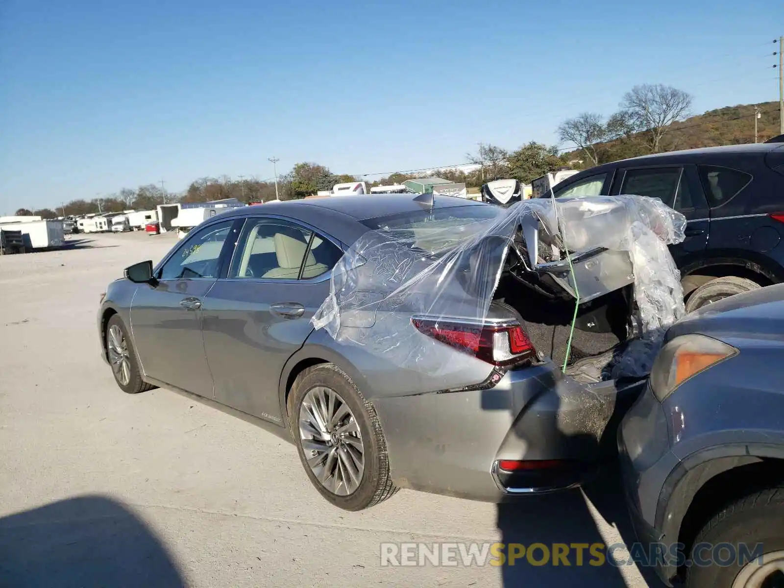 3 Photograph of a damaged car JTHB21B14K2002600 LEXUS ES300 2019