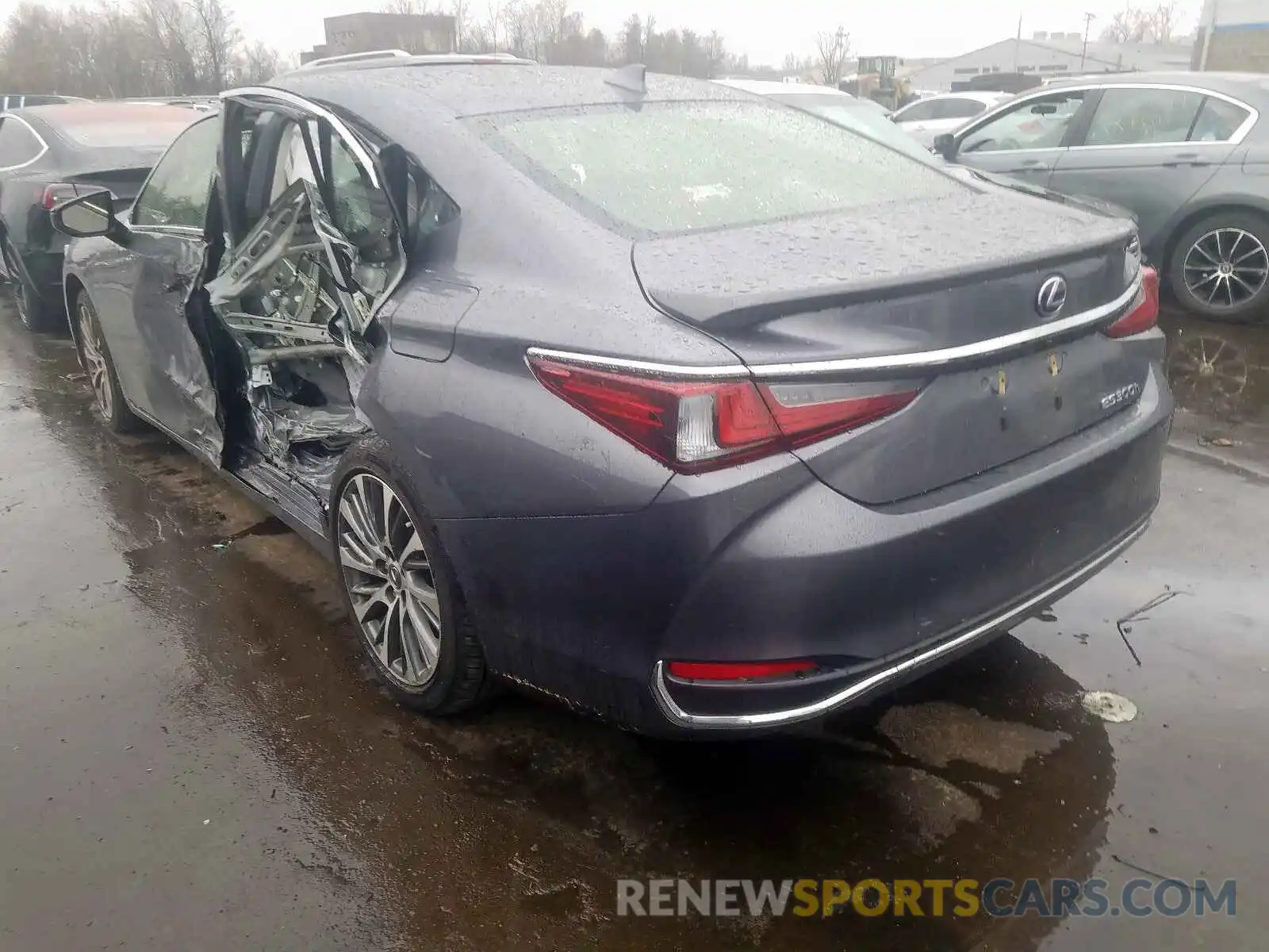 3 Photograph of a damaged car JTHB21B14K2024564 LEXUS ES300 2019