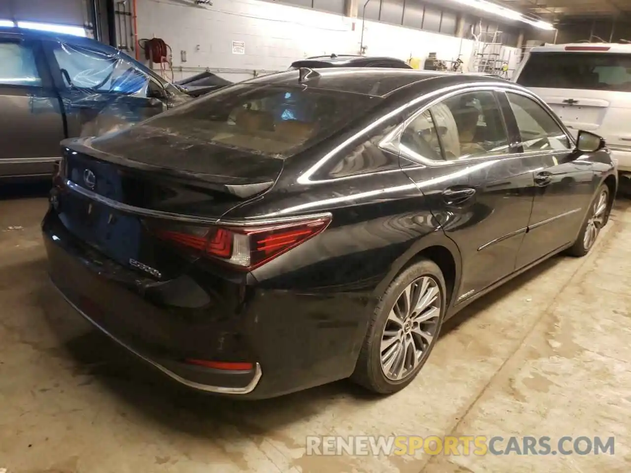 4 Photograph of a damaged car JTHB21B14K2026458 LEXUS ES300 2019