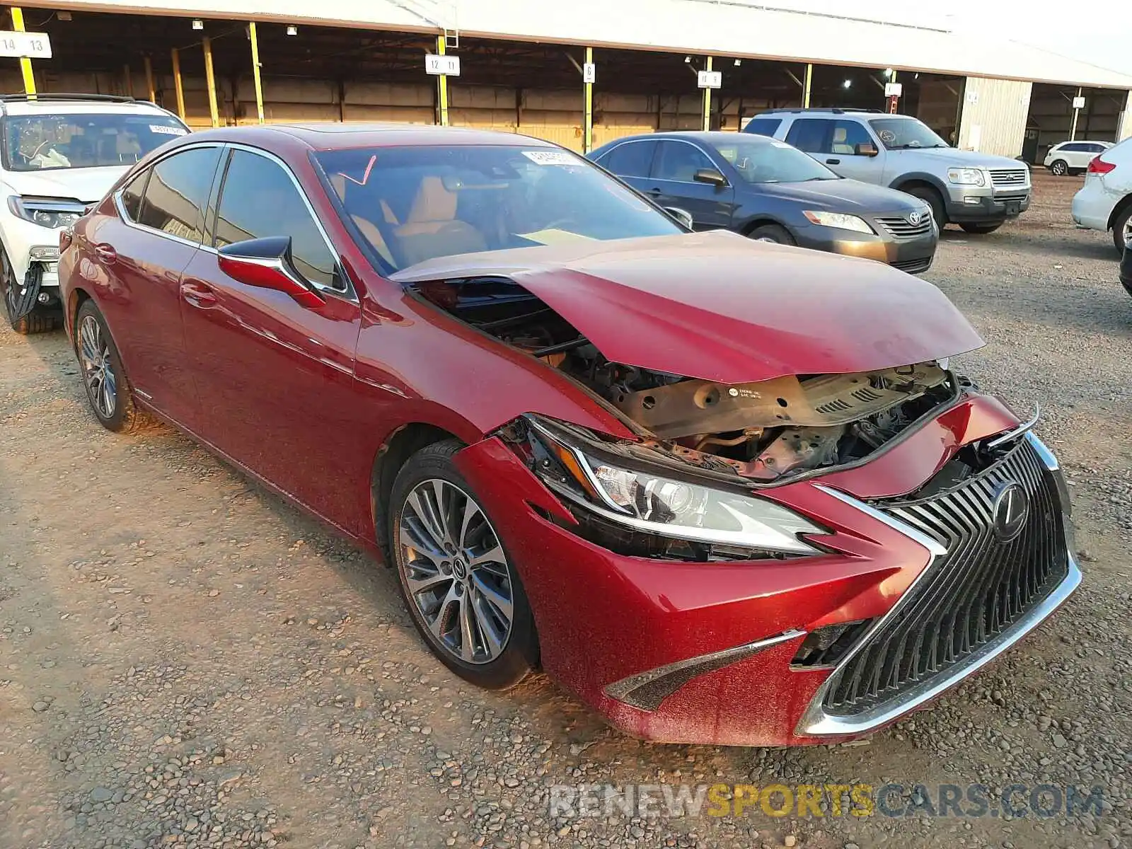 1 Photograph of a damaged car JTHB21B15K2001116 LEXUS ES300 2019