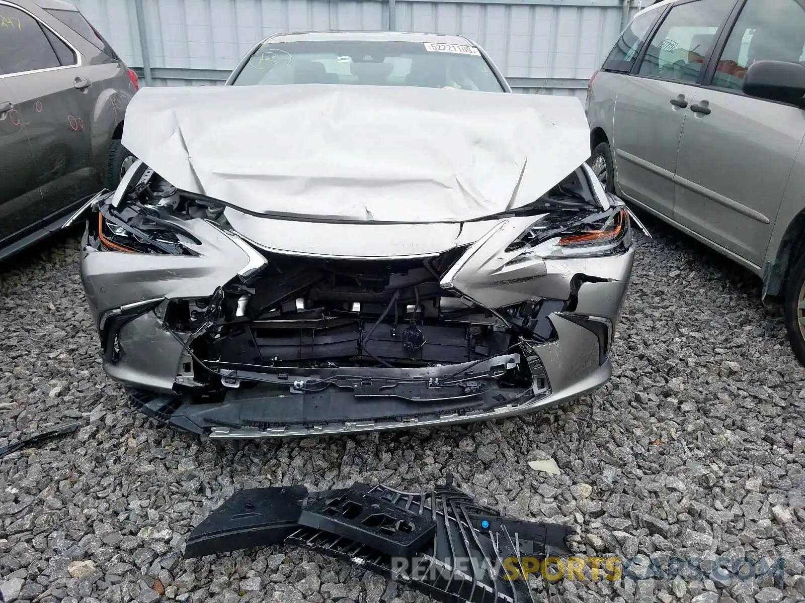 9 Photograph of a damaged car JTHB21B15K2007840 LEXUS ES300 2019