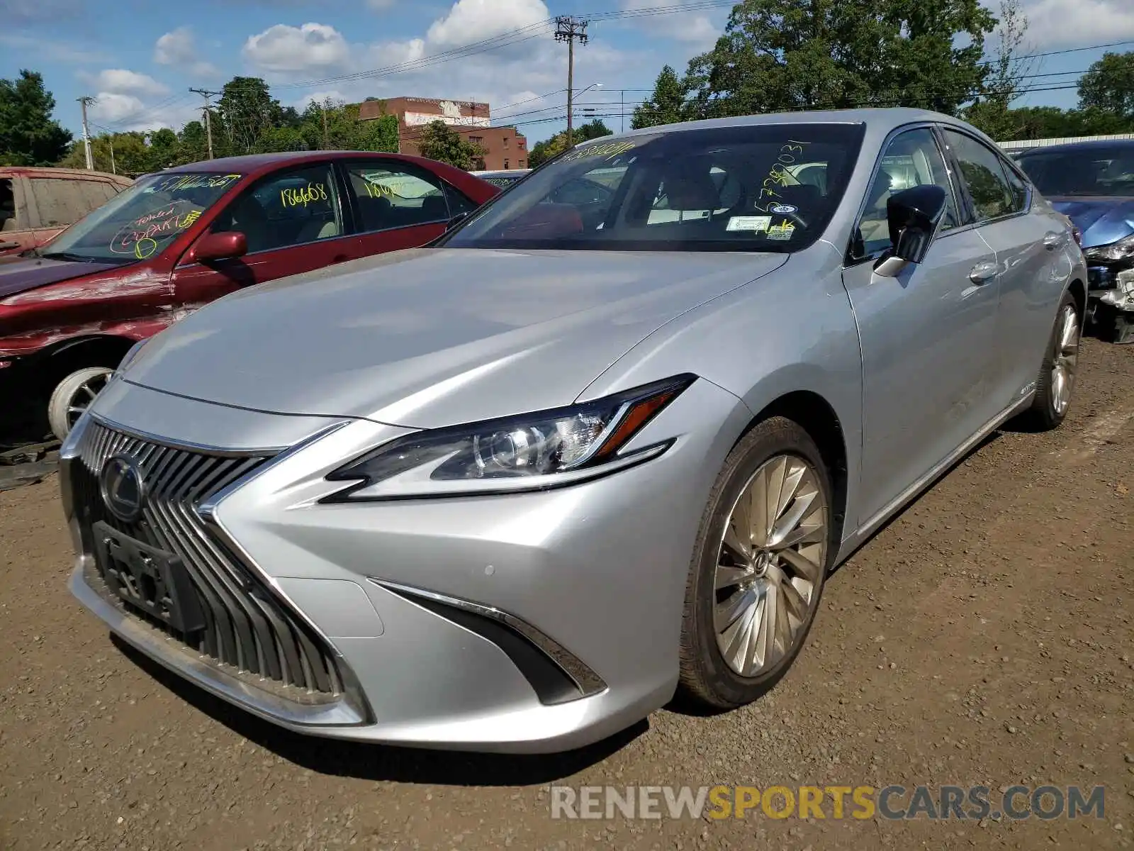 2 Photograph of a damaged car JTHB21B15K2026985 LEXUS ES300 2019