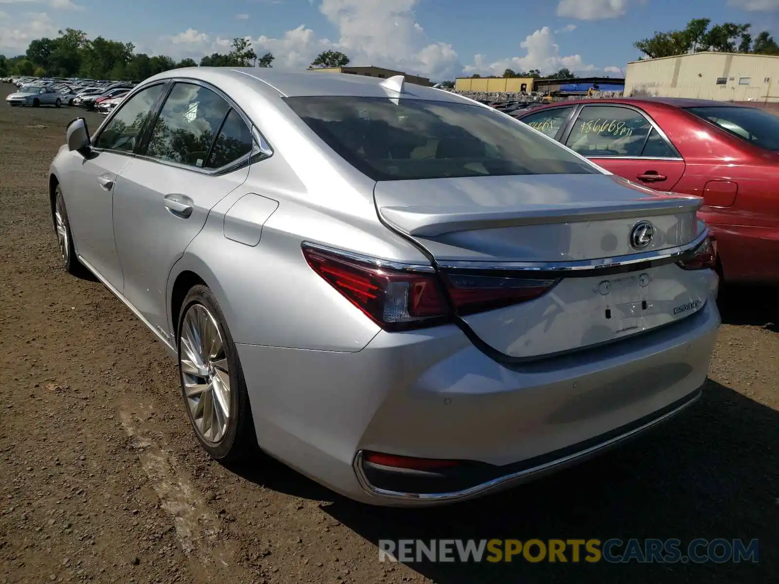 3 Photograph of a damaged car JTHB21B15K2026985 LEXUS ES300 2019