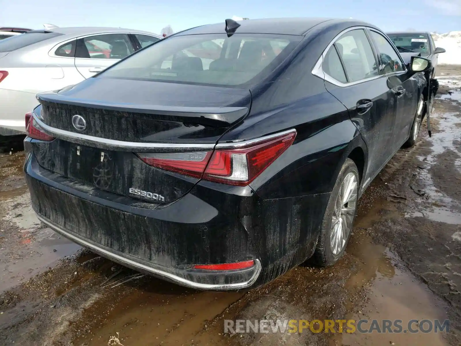 4 Photograph of a damaged car JTHB21B15K2031586 LEXUS ES300 2019