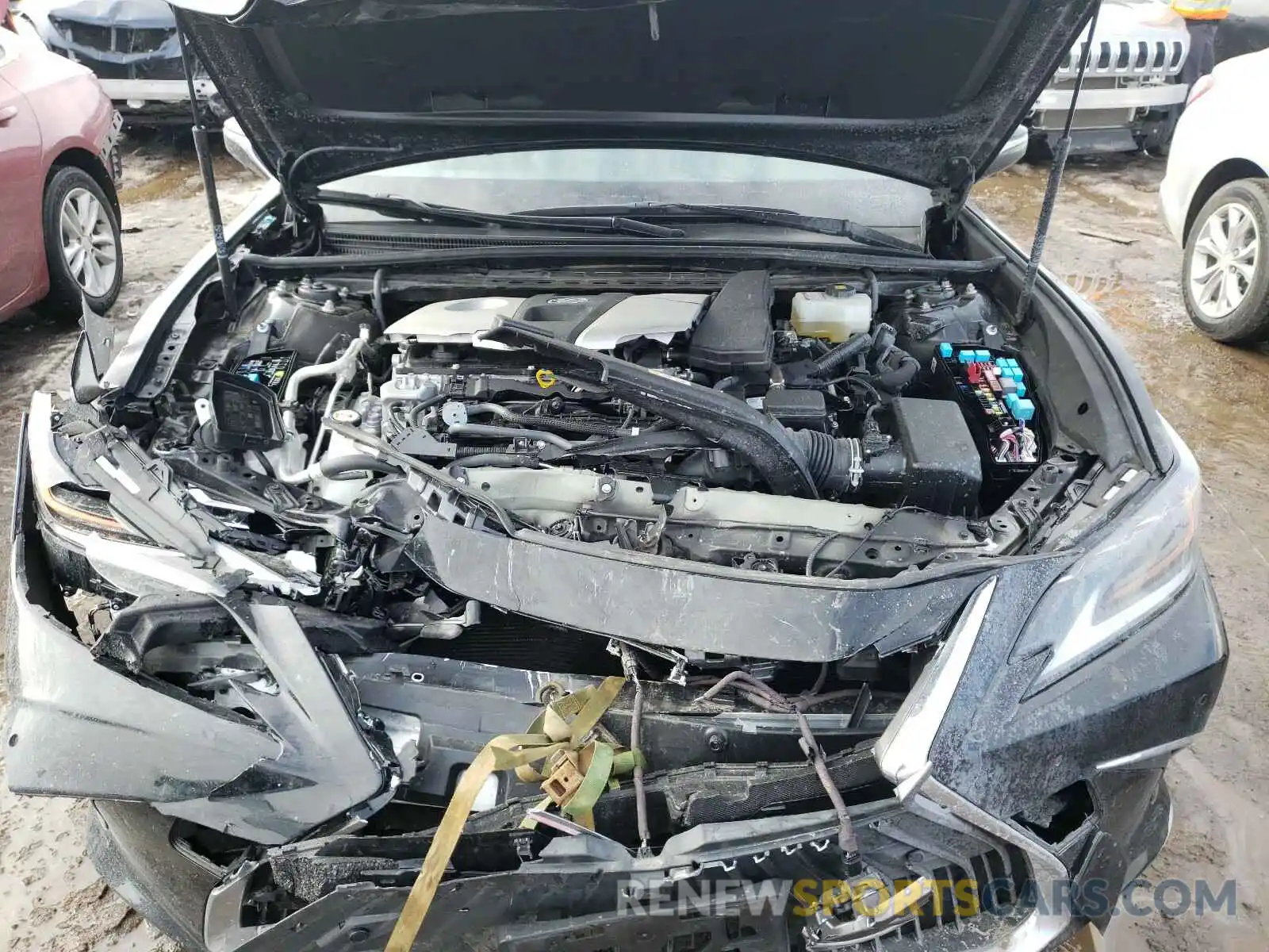 7 Photograph of a damaged car JTHB21B15K2031586 LEXUS ES300 2019