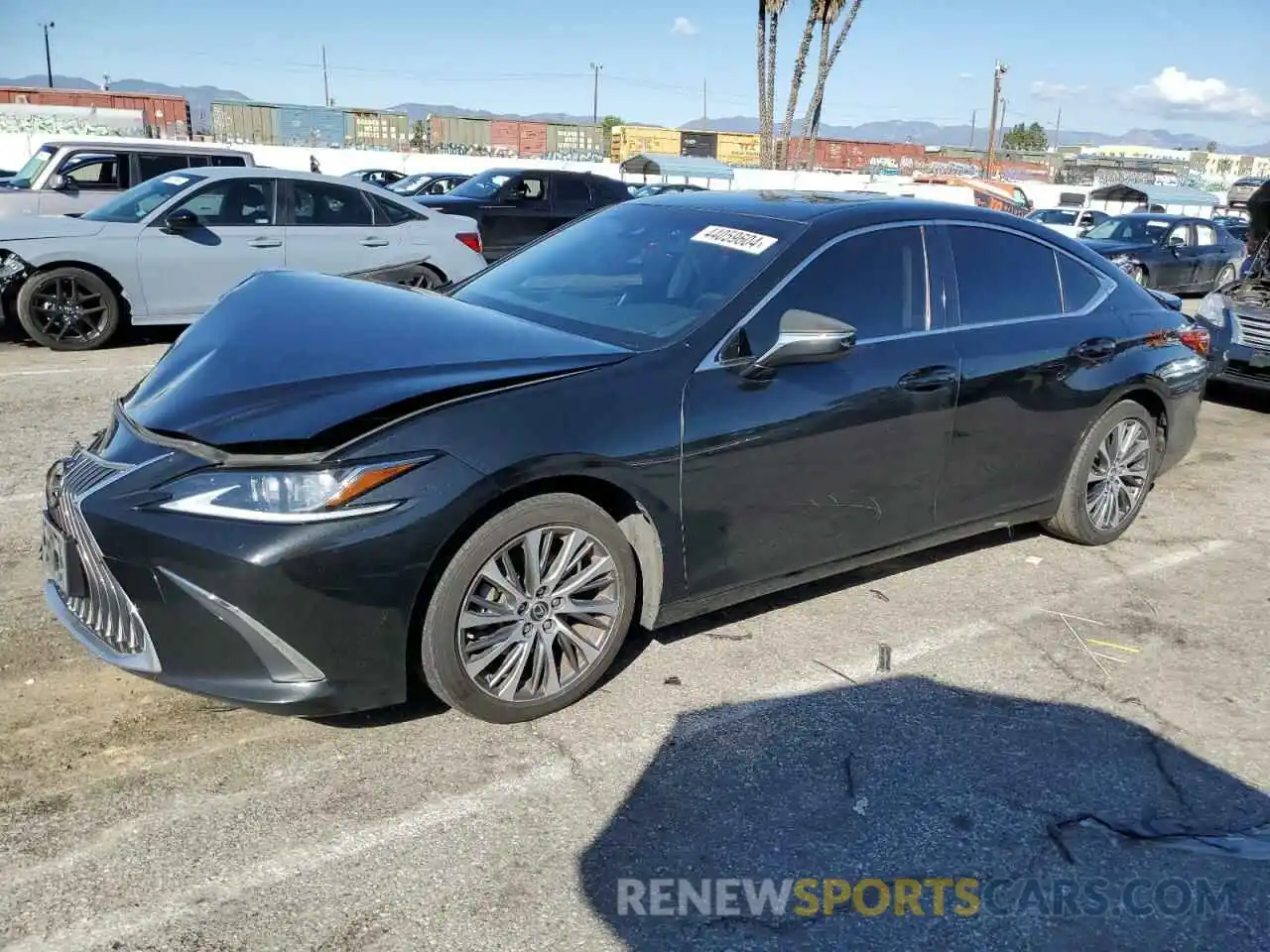 1 Photograph of a damaged car JTHB21B15K2042555 LEXUS ES300 2019