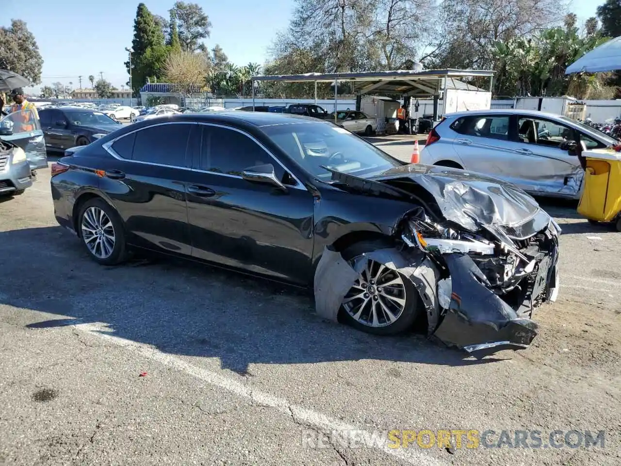 4 Photograph of a damaged car JTHB21B15K2042555 LEXUS ES300 2019