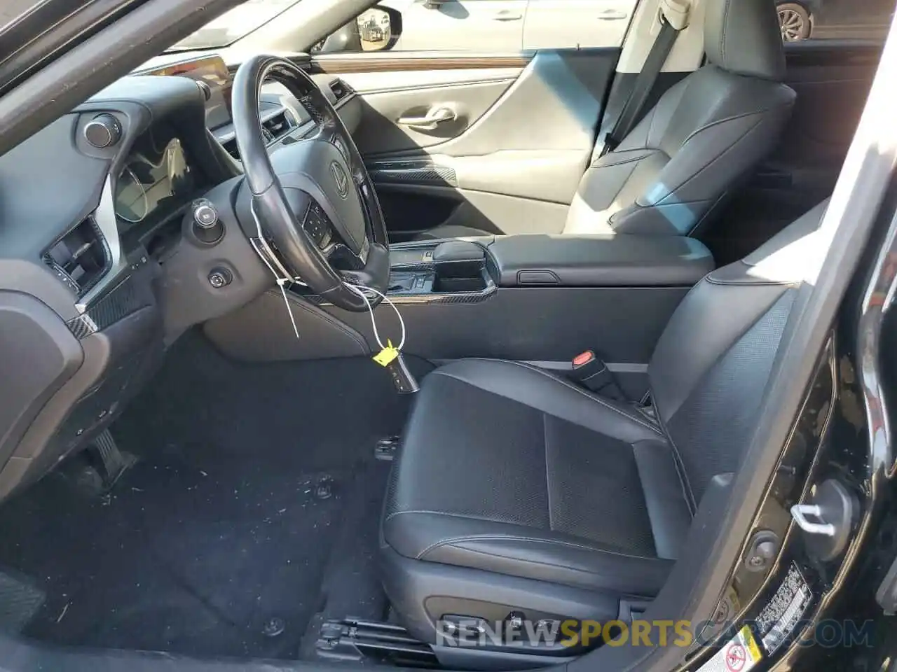 7 Photograph of a damaged car JTHB21B15K2042555 LEXUS ES300 2019