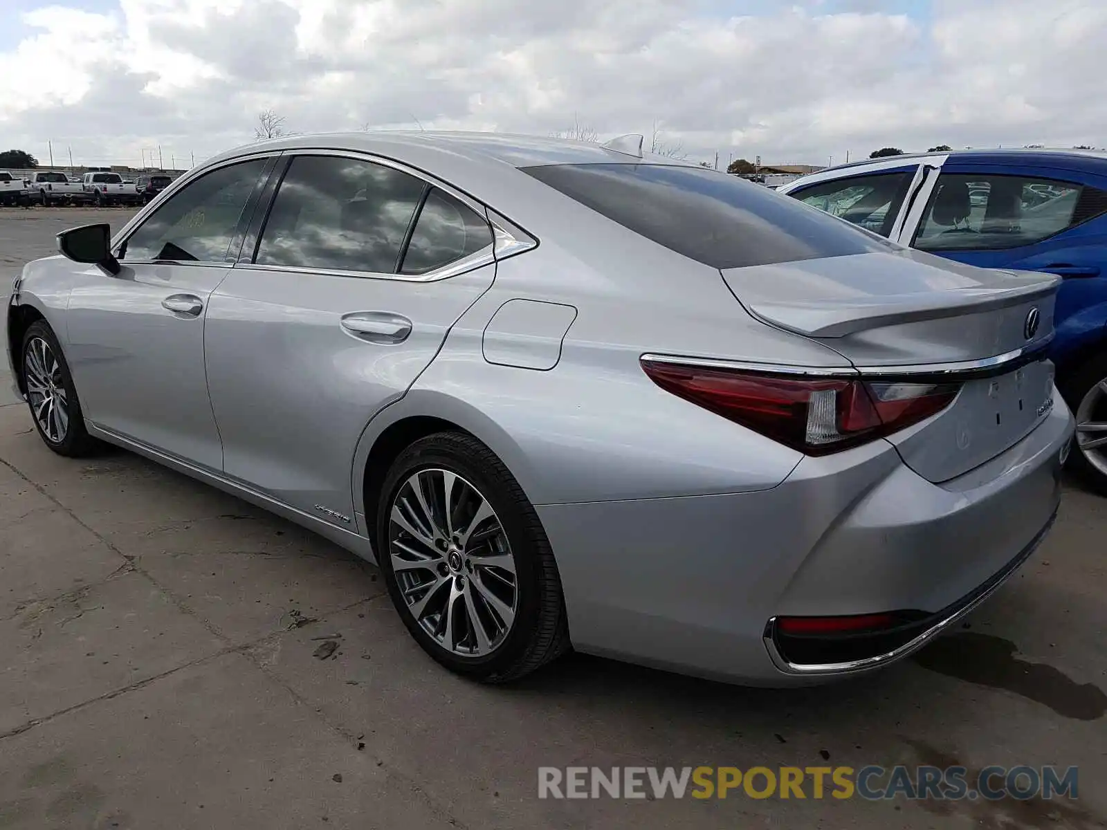 3 Photograph of a damaged car JTHB21B16K2006745 LEXUS ES300 2019