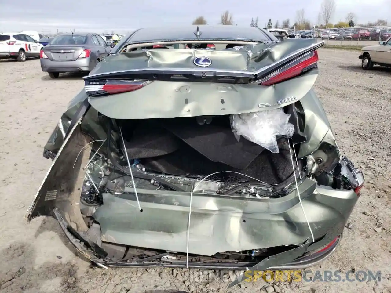 9 Photograph of a damaged car JTHB21B16K2021780 LEXUS ES300 2019