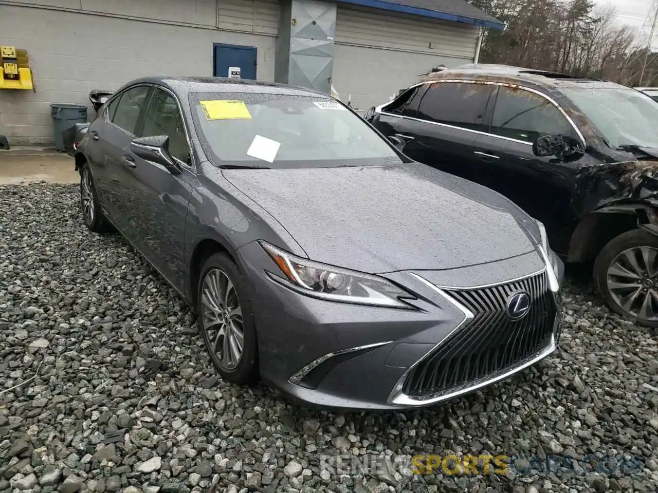 1 Photograph of a damaged car JTHB21B16K2042774 LEXUS ES300 2019