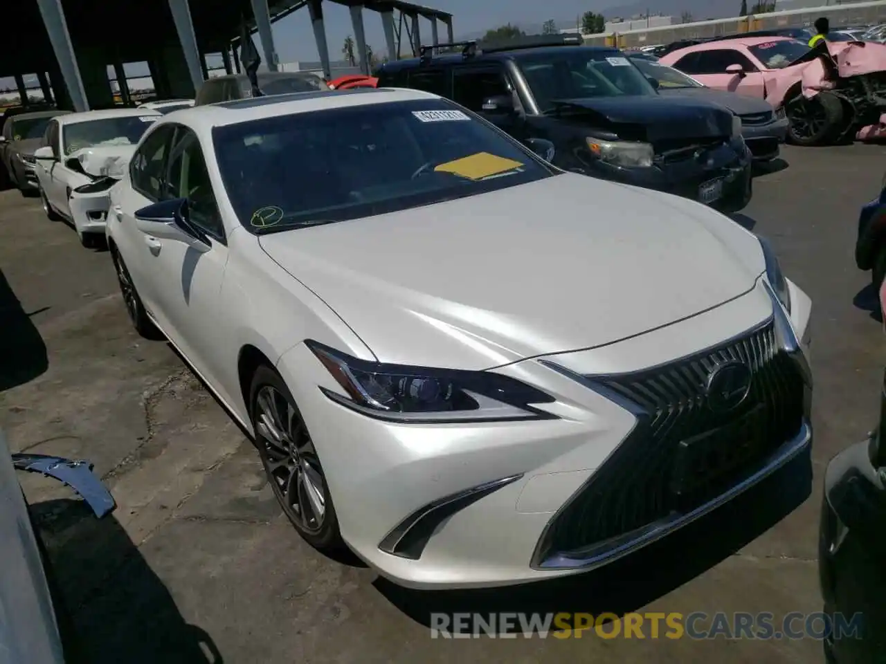 1 Photograph of a damaged car JTHB21B17K2007001 LEXUS ES300 2019