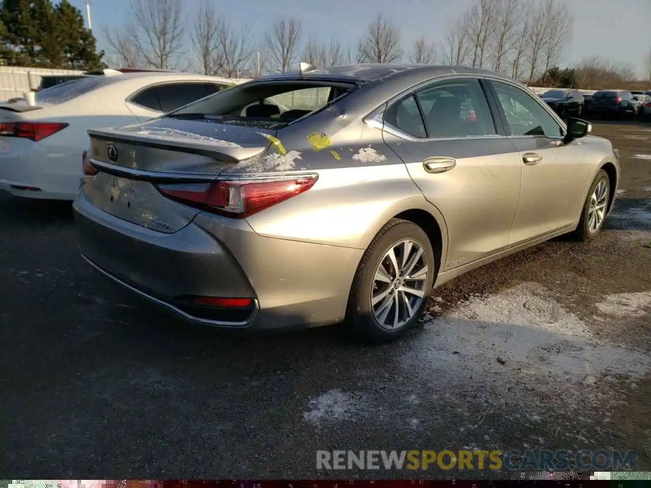 4 Photograph of a damaged car JTHB21B17K2008441 LEXUS ES300 2019