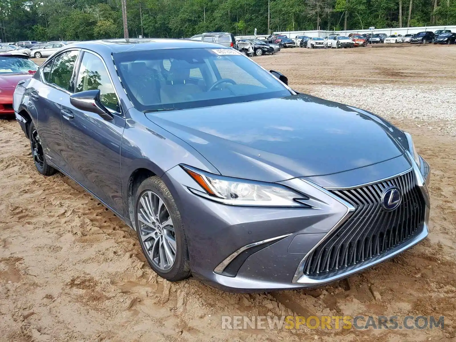 1 Photograph of a damaged car JTHB21B17K2025238 LEXUS ES300 2019