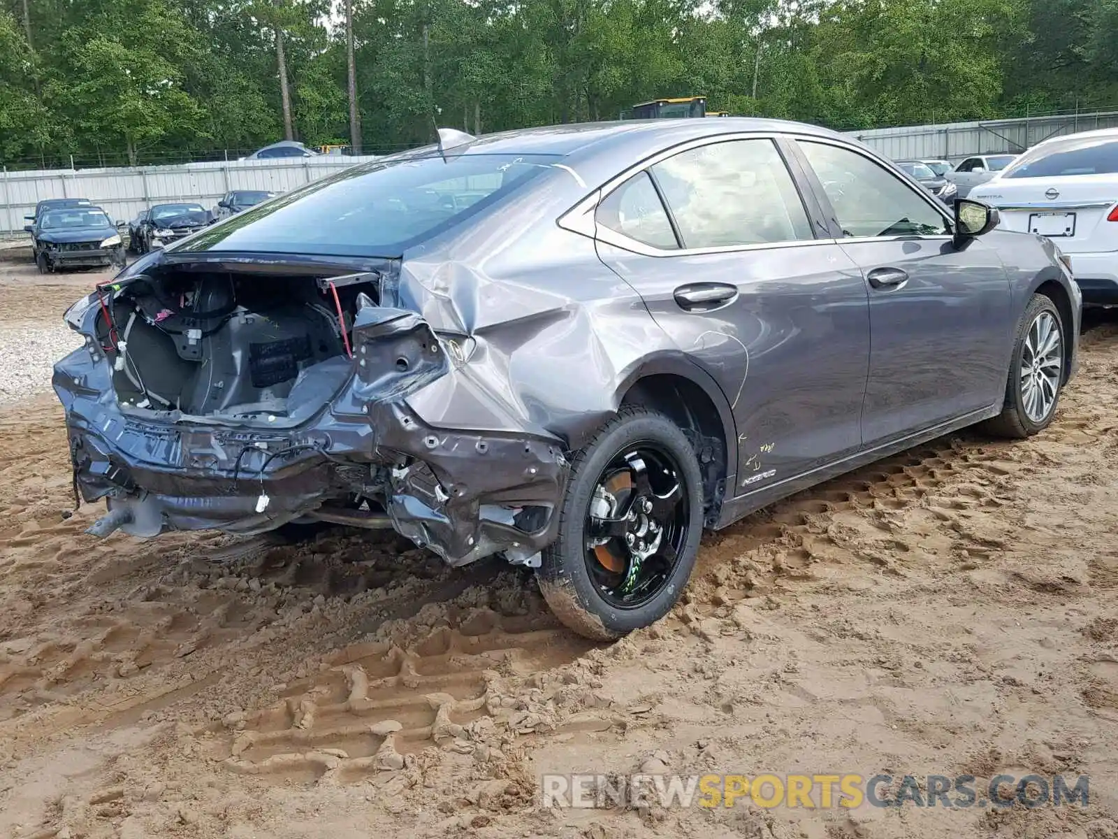 4 Photograph of a damaged car JTHB21B17K2025238 LEXUS ES300 2019