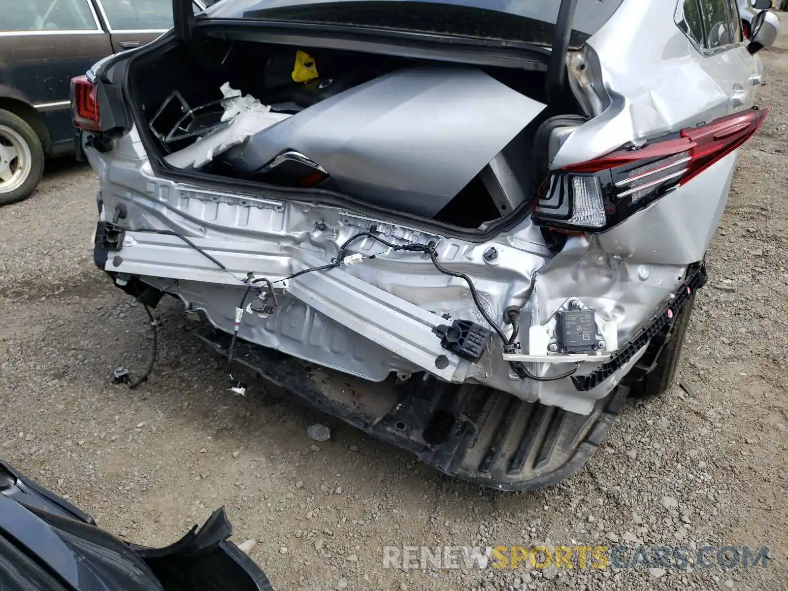 9 Photograph of a damaged car JTHB21B17K2030570 LEXUS ES300 2019