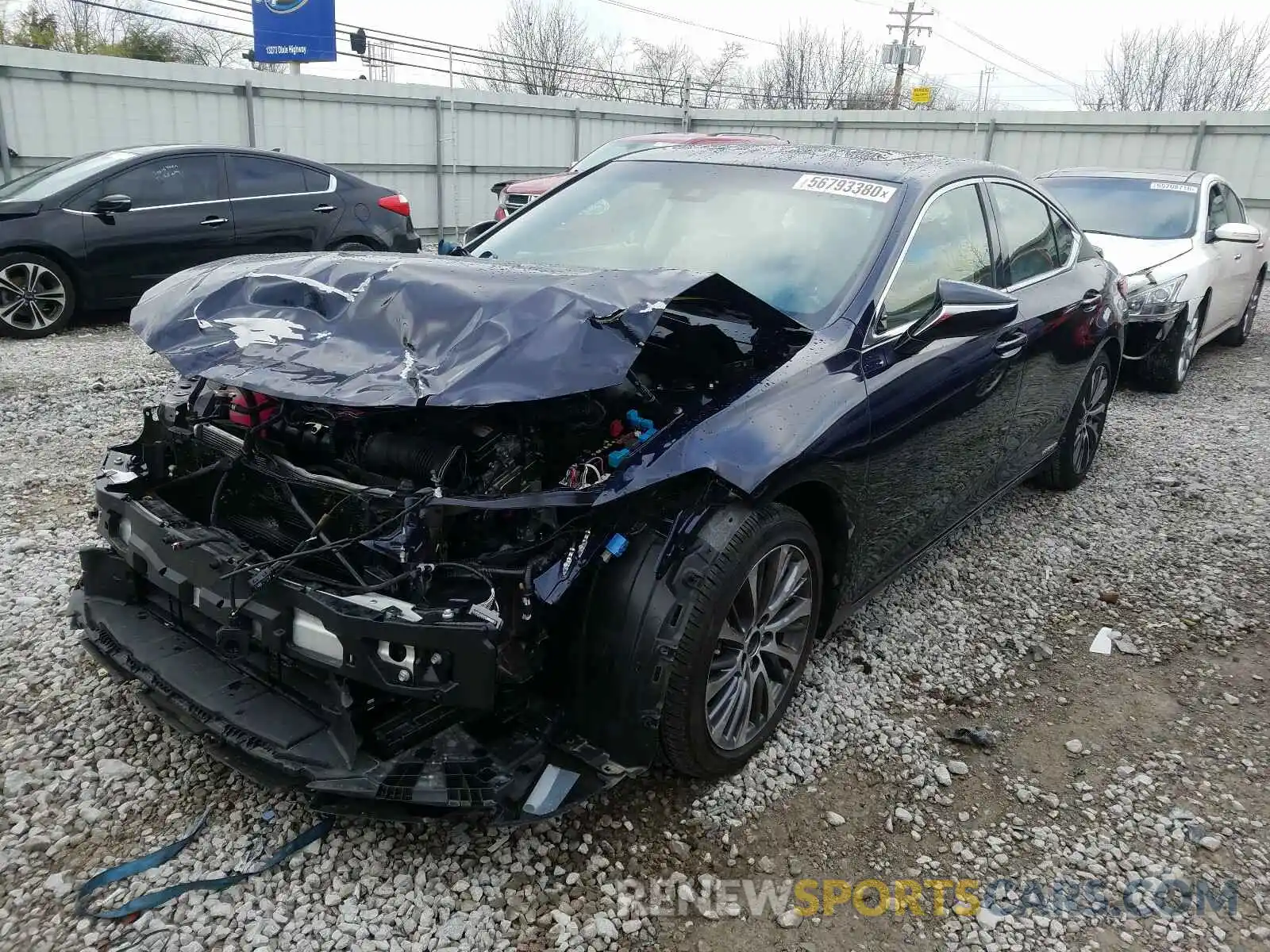 2 Фотография поврежденного автомобиля JTHB21B17K2037857 LEXUS ES300 2019