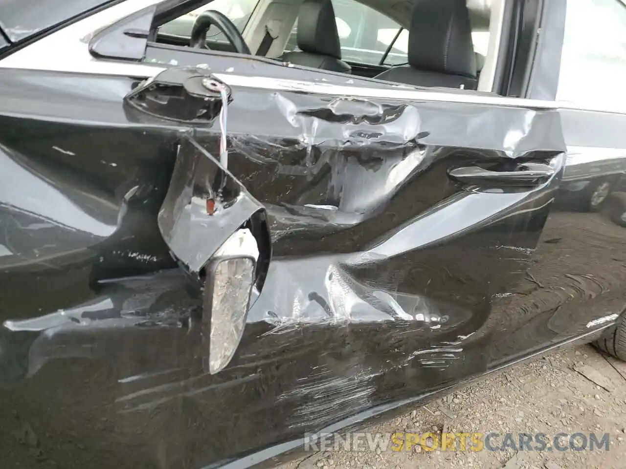 9 Photograph of a damaged car JTHB21B18K2032263 LEXUS ES300 2019