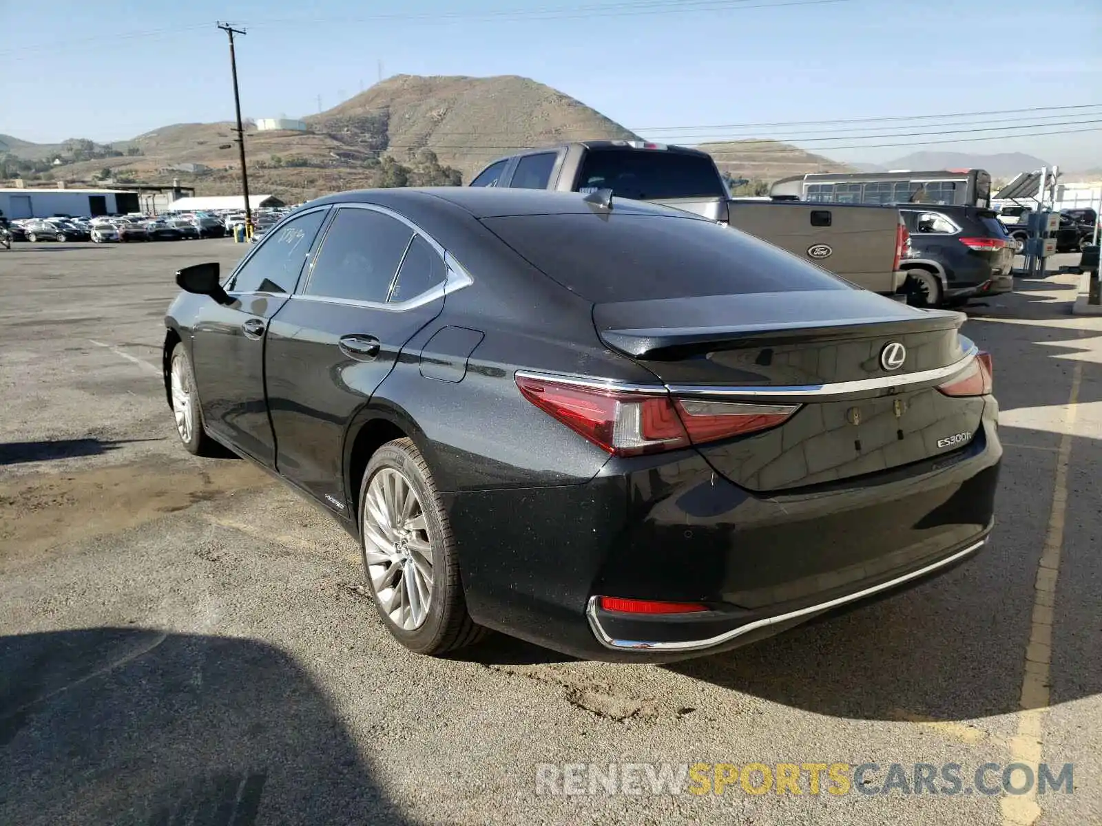 3 Photograph of a damaged car JTHB21B18K2038404 LEXUS ES300 2019