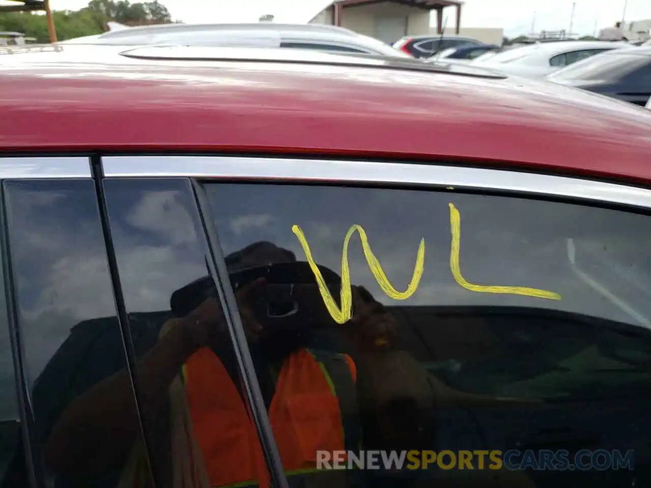 9 Photograph of a damaged car JTHB21B19K2024687 LEXUS ES300 2019