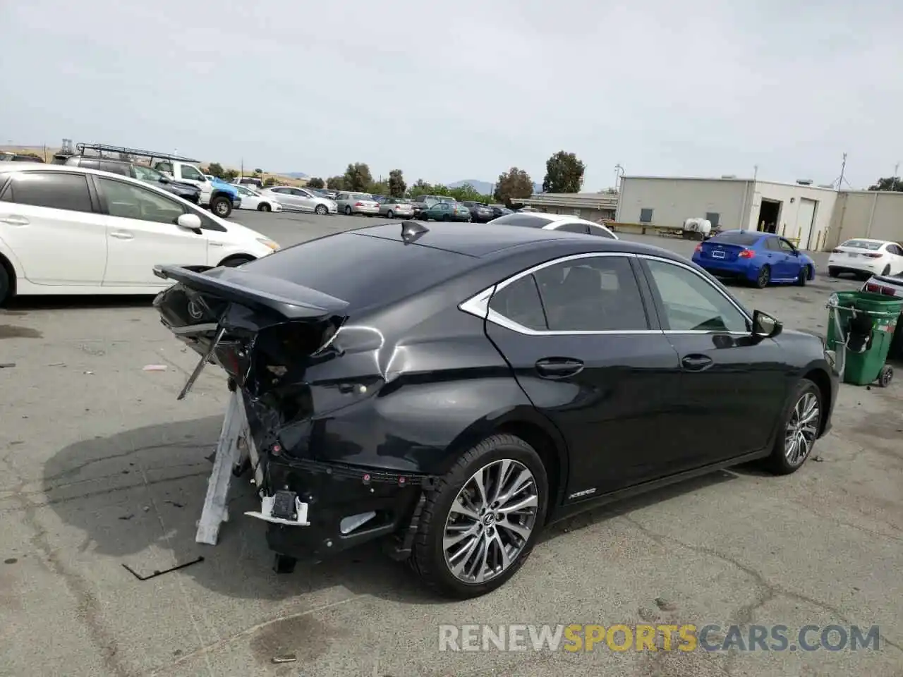 4 Photograph of a damaged car JTHB21B1XK2004352 LEXUS ES300 2019