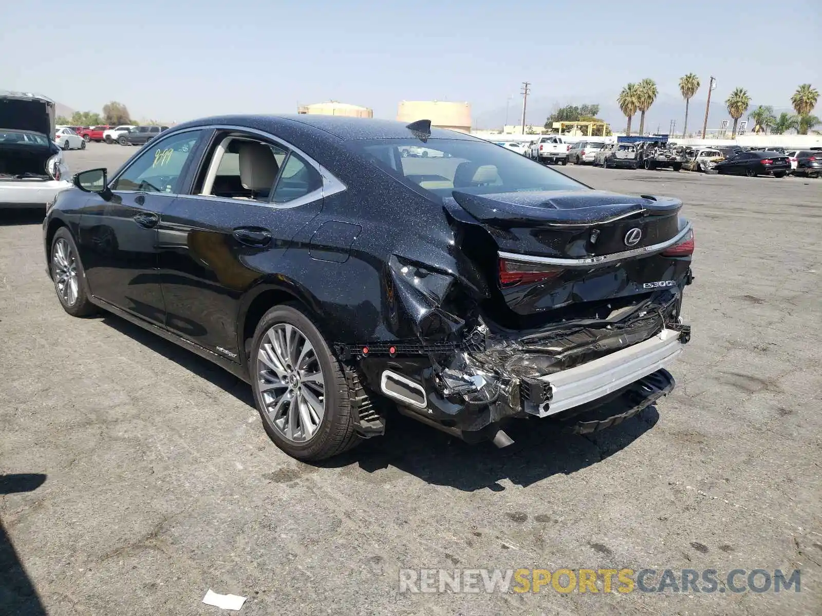 3 Photograph of a damaged car 58AD21B10LU006731 LEXUS ES300 2020