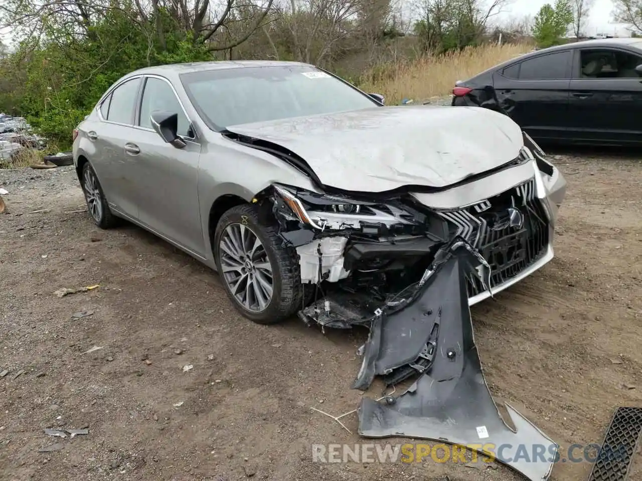 1 Photograph of a damaged car 58AD21B11LU005183 LEXUS ES300 2020