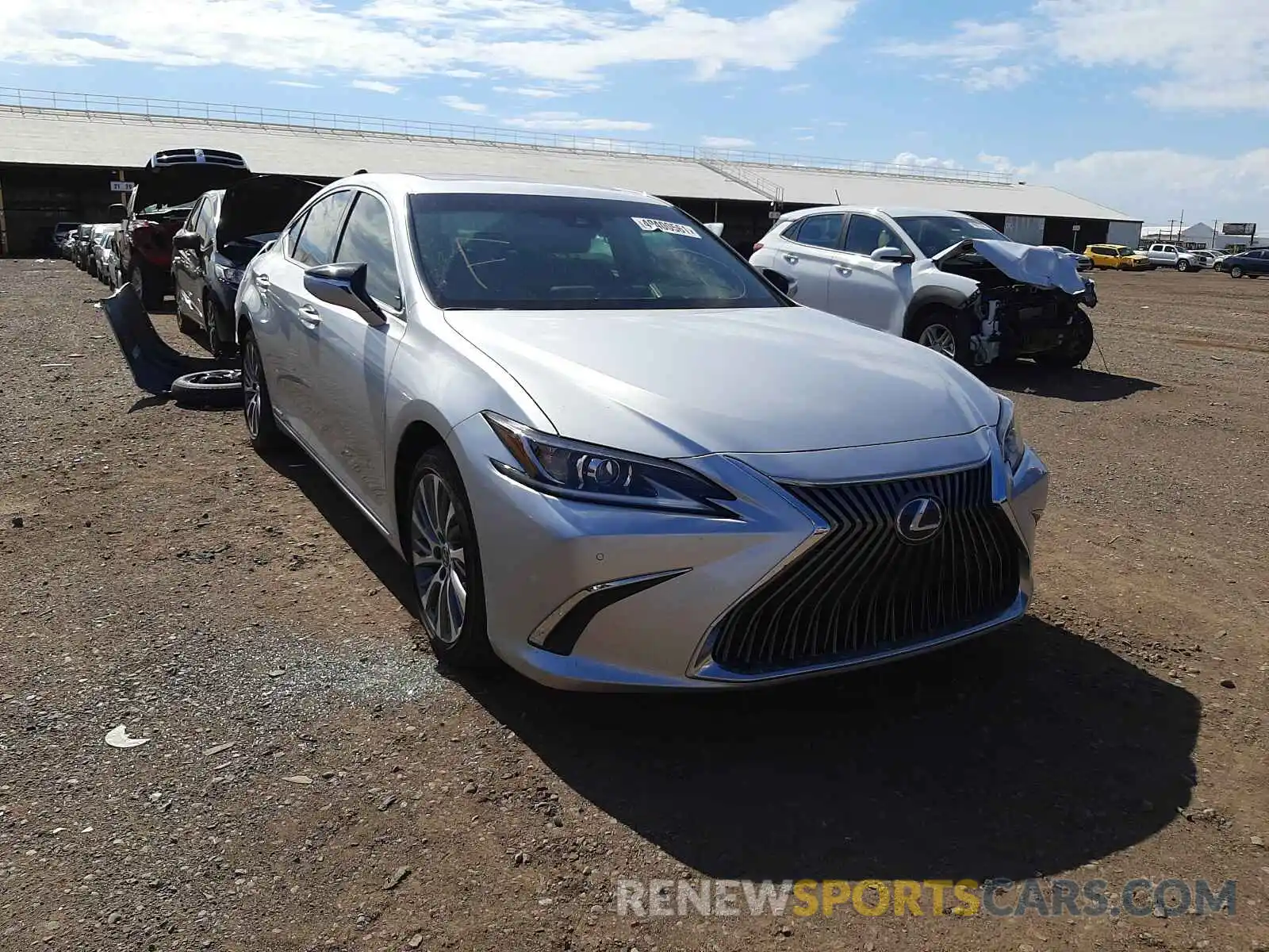 1 Photograph of a damaged car 58AD21B11LU008312 LEXUS ES300 2020