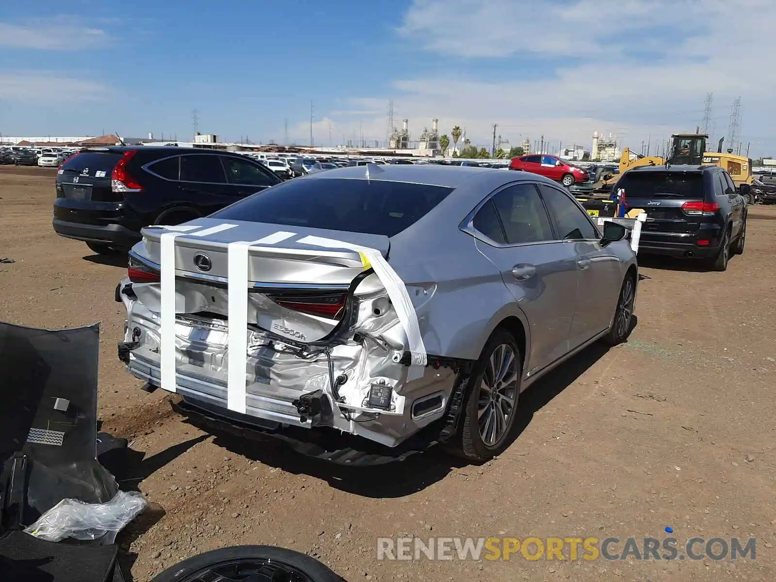 9 Photograph of a damaged car 58AD21B11LU008312 LEXUS ES300 2020