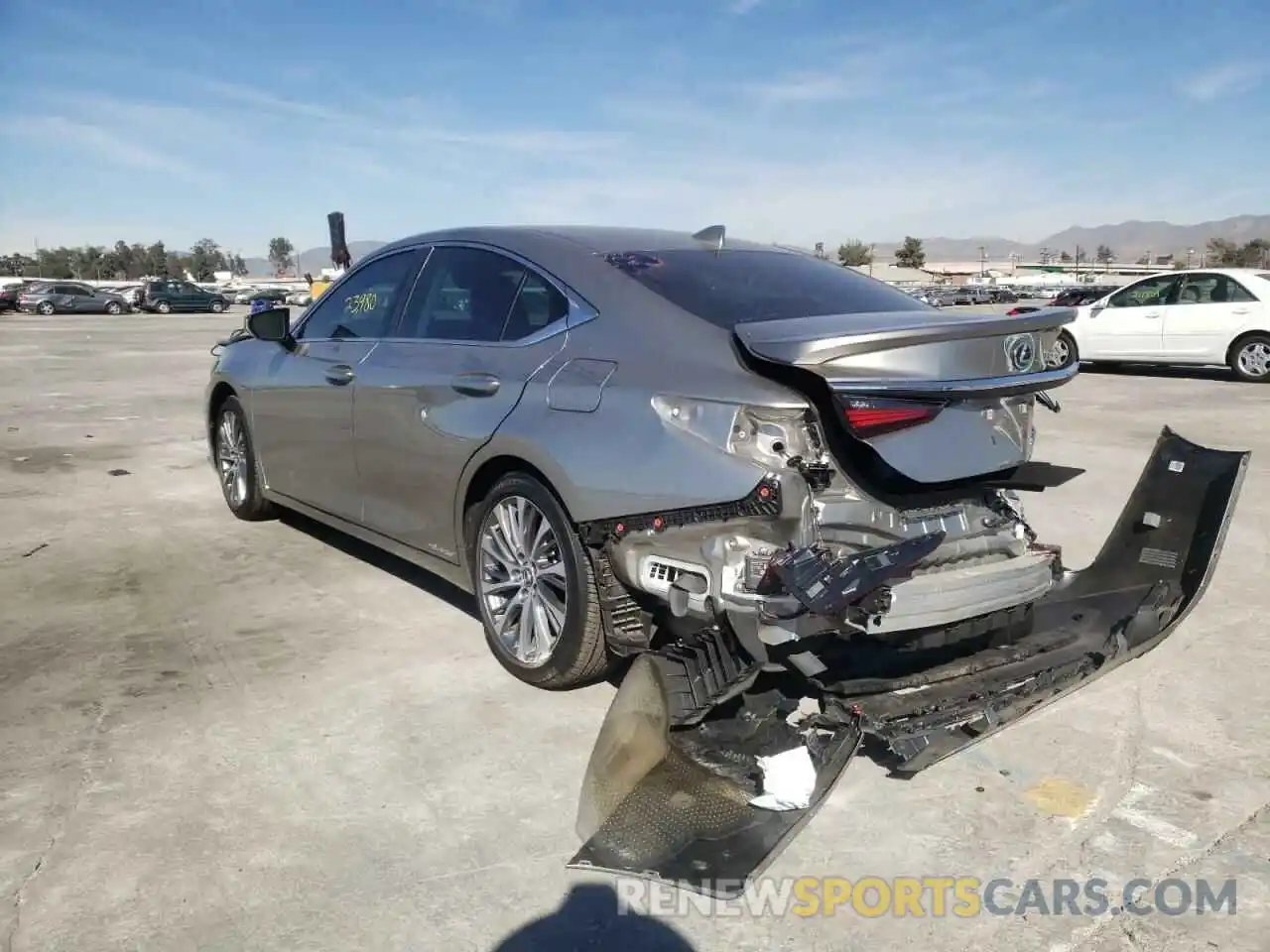 3 Photograph of a damaged car 58AD21B11LU010240 LEXUS ES300 2020