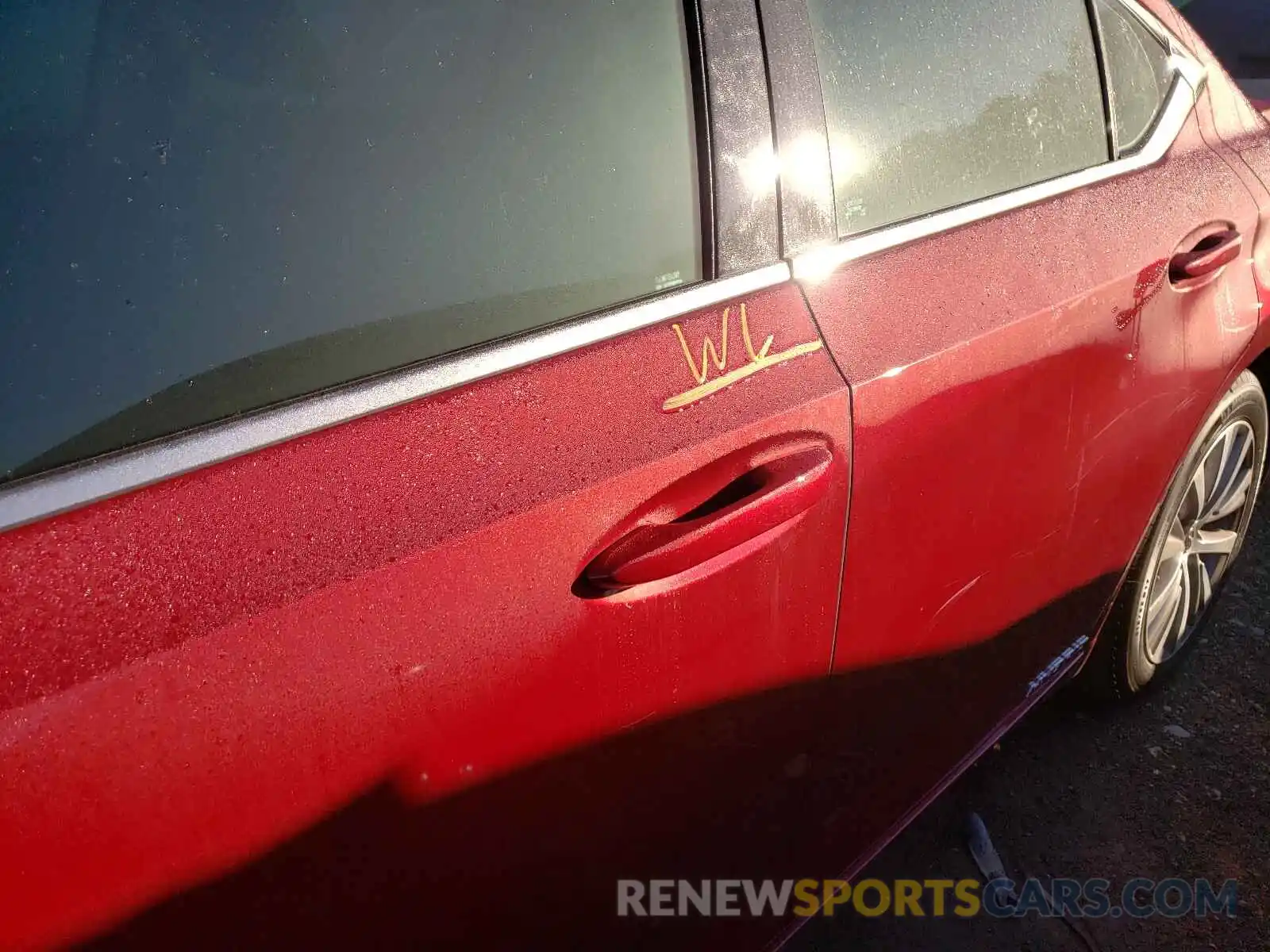 9 Photograph of a damaged car 58AD21B13LU009087 LEXUS ES300 2020