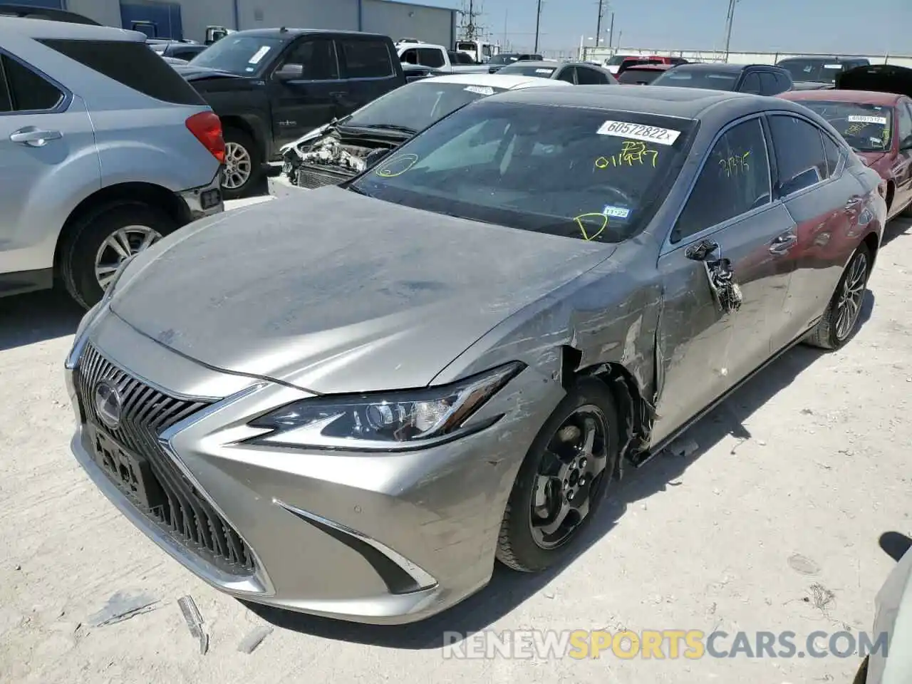 2 Photograph of a damaged car 58AD21B14LU011947 LEXUS ES300 2020