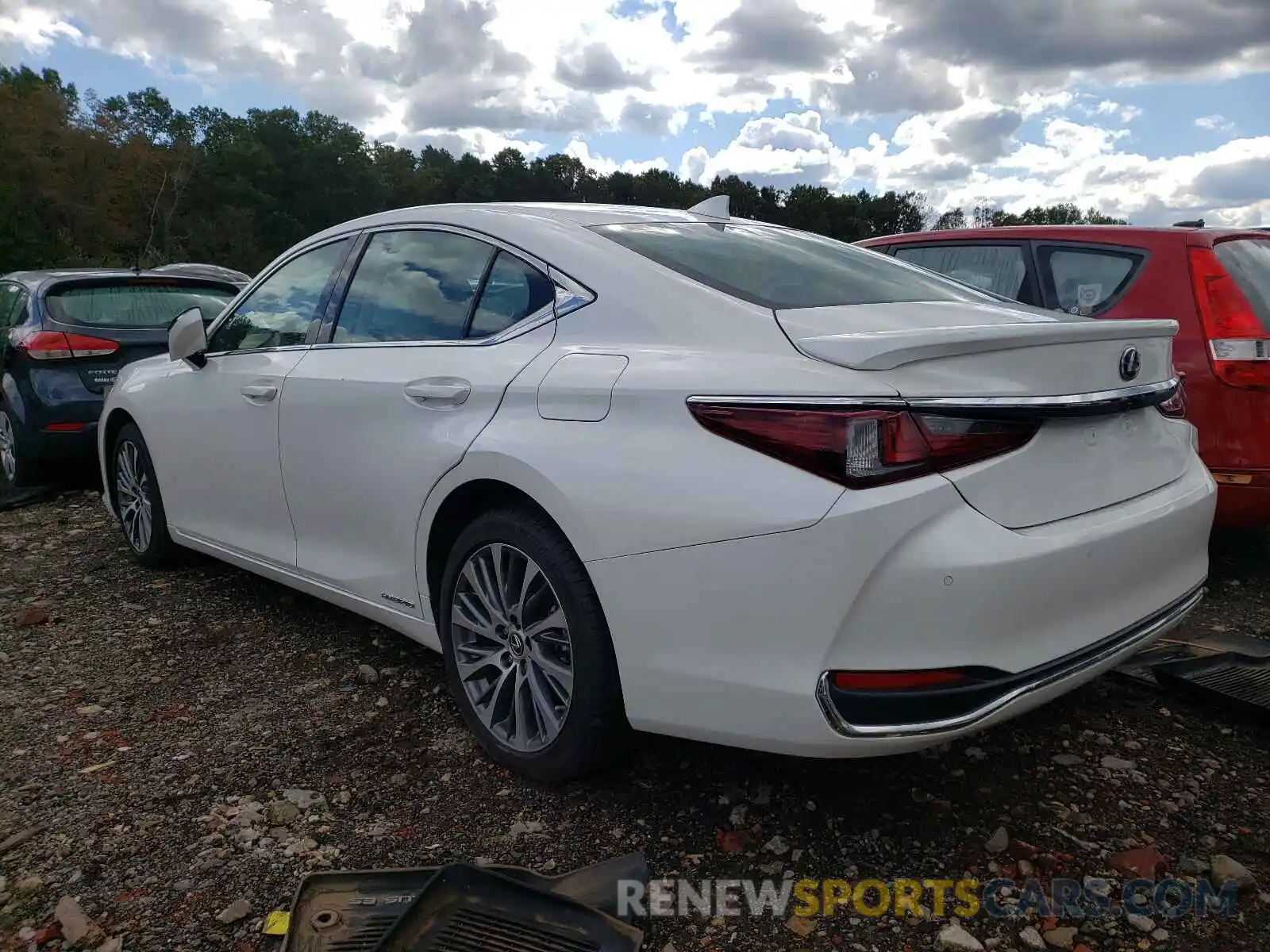 3 Photograph of a damaged car 58AD21B15LU005753 LEXUS ES300 2020