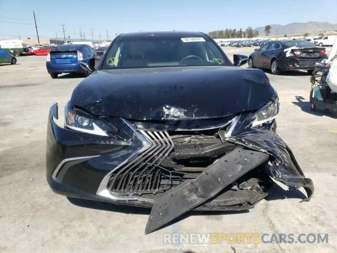 9 Photograph of a damaged car 58AD21B16LU008824 LEXUS ES300 2020